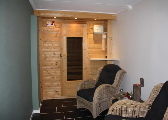 Semesterbostad Wellnesshuisje Boerenzwaluw